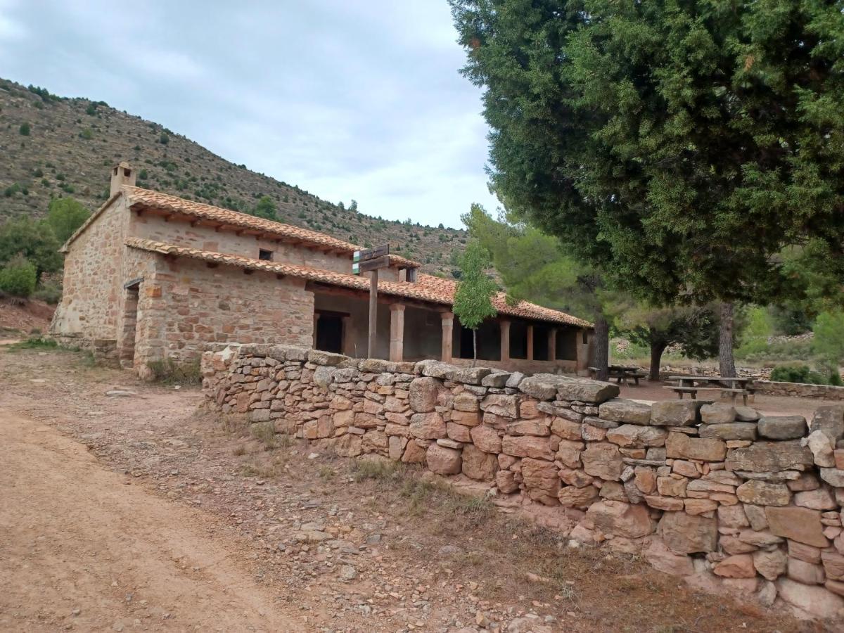 La Vieja Escuela Villa Fuentes de Rubielos Exterior photo